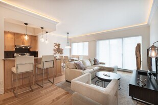 3455 Rue Drummond in Montréal, QC - Building Photo