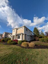 7644 Rushmore Ave NE in Lacey, WA - Building Photo - Building Photo