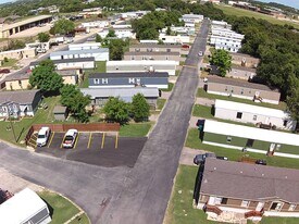 305 S Amy Ln in Harker Heights, TX - Building Photo