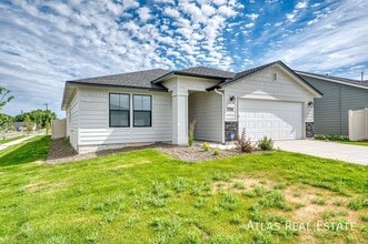 1758 E Eddington St in Nampa, ID - Building Photo - Building Photo