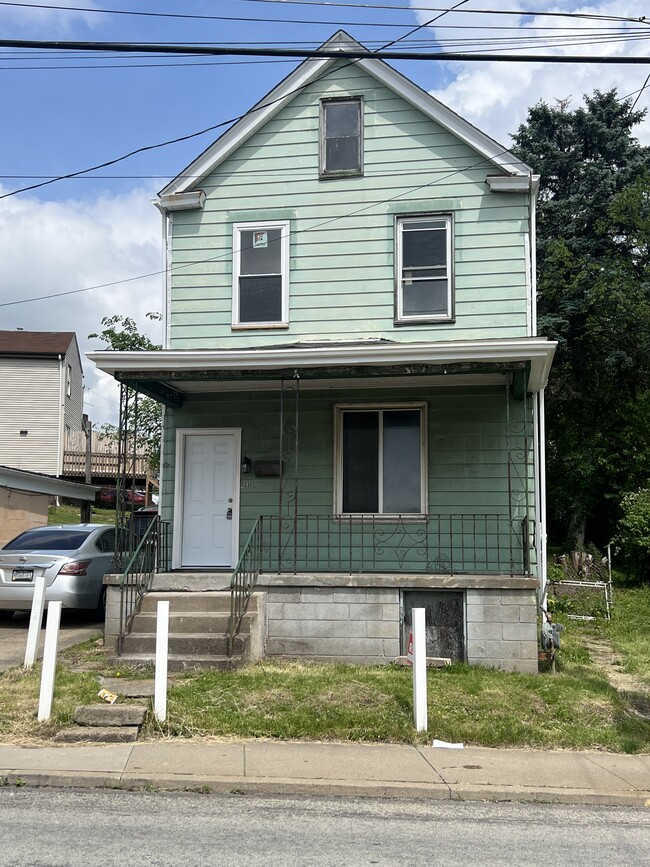 property at 215 Whitaker St