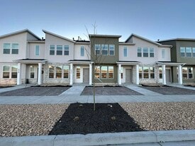 526 S 1215 W in Logan, UT - Building Photo