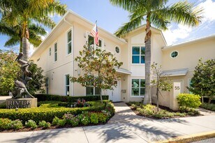 55 SE Seminole St in Stuart, FL - Building Photo