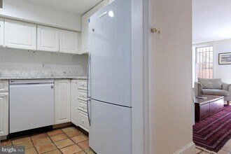 152 N Carolina Ave SE, Unit B in Washington, DC - Building Photo - Building Photo