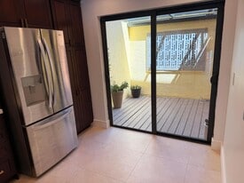 797 S Riverside Dr in Pompano Beach, FL - Building Photo