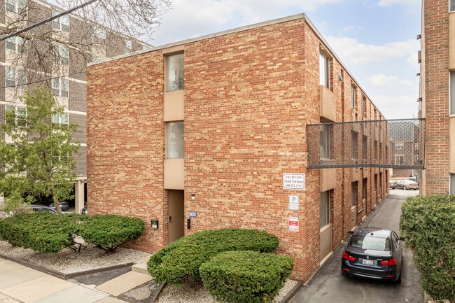 1309 Spring St in Madison, WI - Building Photo - Building Photo