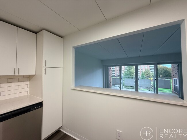 51 Hill Rd in Belmont, MA - Building Photo - Building Photo