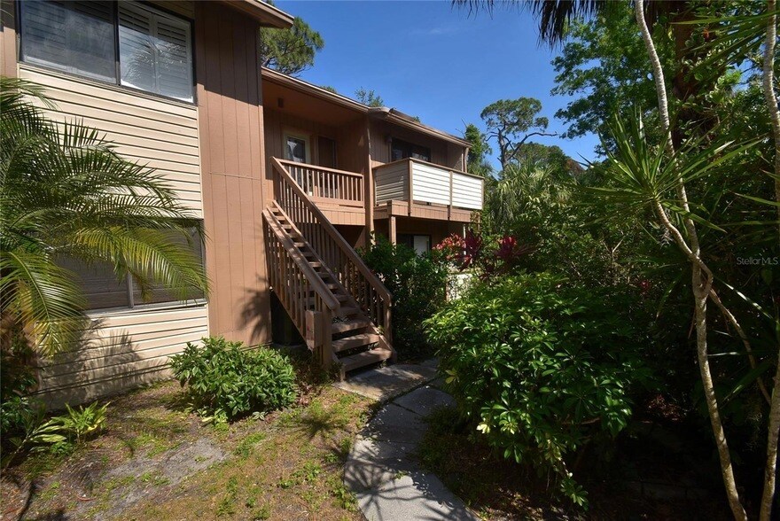 1657 Brookhouse Cir, Unit BR254 in Sarasota, FL - Building Photo