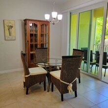 152 Navigation Cir in Osprey, FL - Foto de edificio - Building Photo