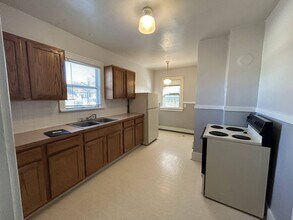 118 Pine St in Rock Springs, WY - Foto de edificio - Building Photo