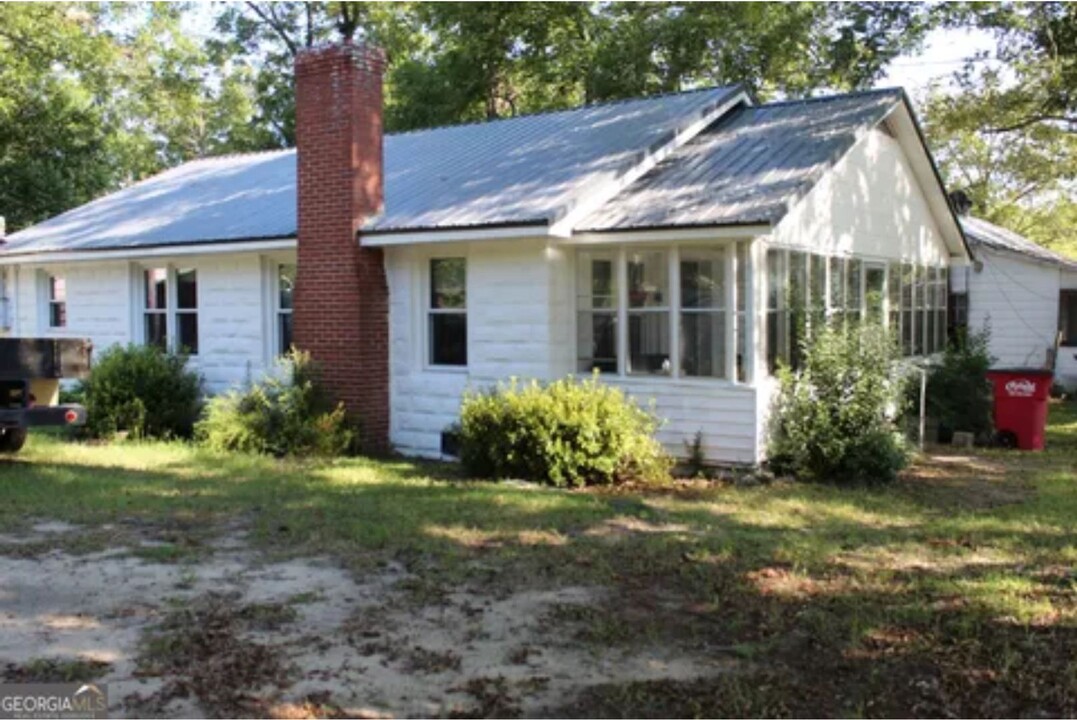 5807 14th Ave in Eastman, GA - Building Photo