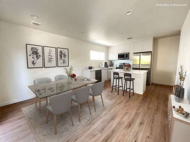 2416 Carmona Ave-Unit -2416 in Los Angeles, CA - Foto de edificio - Building Photo