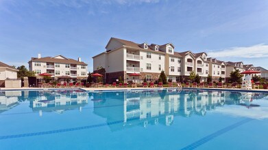 Meridian Crossing Apartment Homes in Bear, DE - Foto de edificio - Building Photo