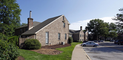 Tenby Chase Apartments in Delran, NJ - Foto de edificio - Building Photo