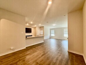 13512 Boothe Grv in San Antonio, TX - Building Photo - Building Photo