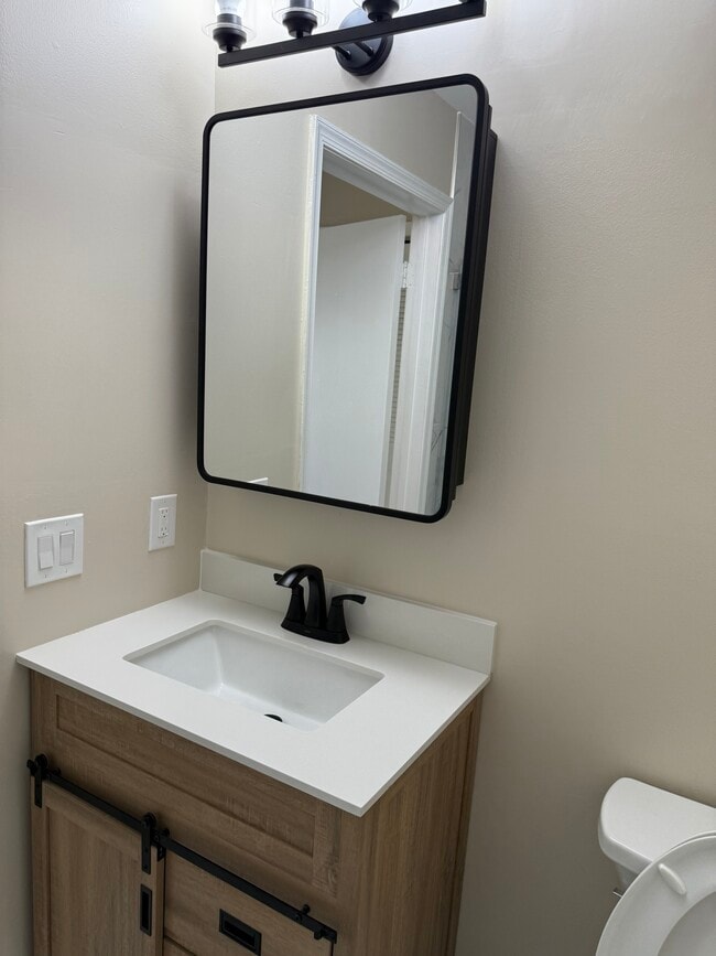 82 Chambord Ct, Unit 82 in Trenton, NJ - Foto de edificio - Building Photo