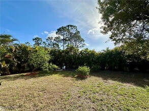 4013 NE 10th Pl in Cape Coral, FL - Building Photo - Building Photo