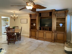 12196 Sag Harbor Ct in Wellington, FL - Building Photo - Building Photo