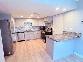 4219-4221 Casa Blanca Ln in Carmichael, CA - Building Photo - Building Photo