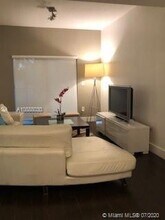 8933 NW 107th Ct-Unit -101 in Doral, FL - Building Photo - Building Photo