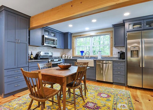 163 Old Spofford Rd in Winchester, NH - Building Photo - Building Photo