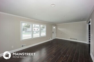 3785 Benchmark Dr in College Park, GA - Building Photo - Building Photo