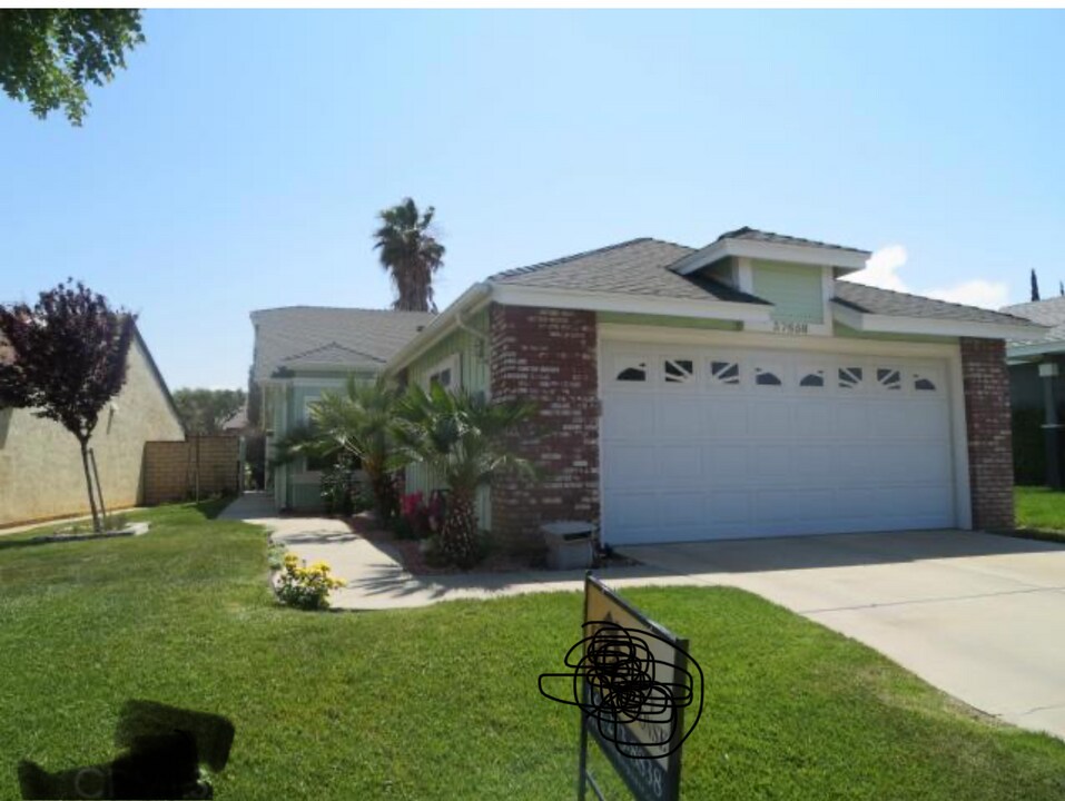 37658 Gilworth Ave in Palmdale, CA - Building Photo