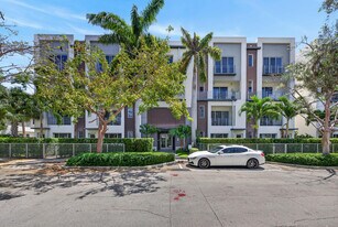 1044 NE 18th Ave in Fort Lauderdale, FL - Building Photo