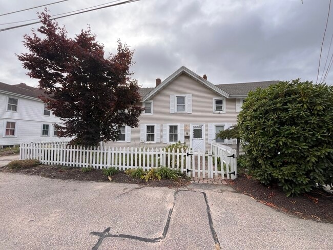 5 Race St