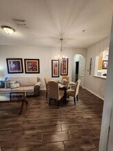 4802 Cayview Ave in Orlando, FL - Foto de edificio - Building Photo