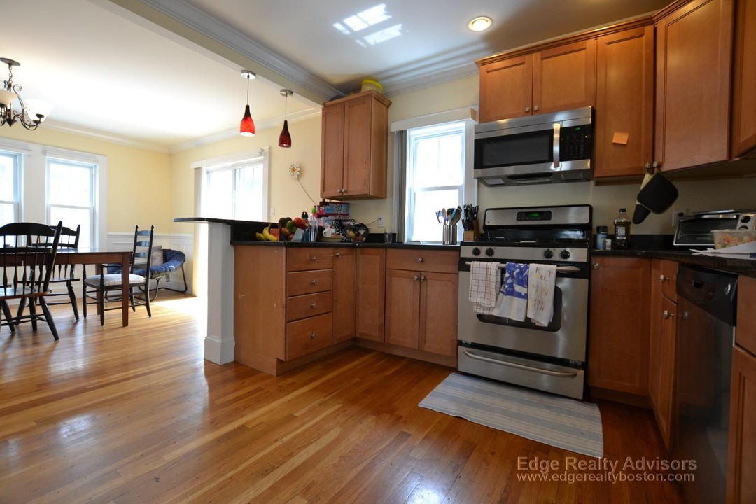 14 Bothwell Rd, Unit 3935-305 in Boston, MA - Building Photo