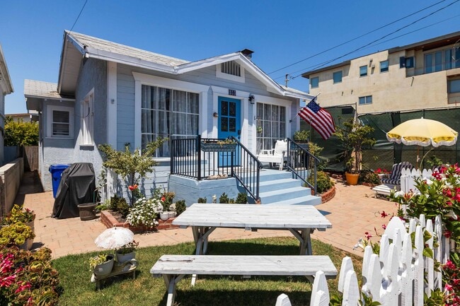 533 13th St in Manhattan Beach, CA - Foto de edificio - Building Photo