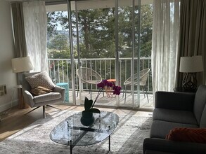 1 Kelton Ct, Unit 7H in Oakland, CA - Building Photo - Building Photo