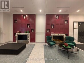 180 Front St E in Toronto, ON - Building Photo - Building Photo