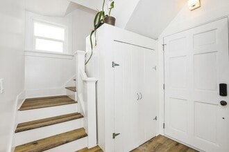 3220 E 6th St in Los Angeles, CA - Foto de edificio - Building Photo