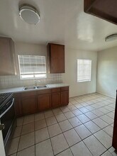7303 Woodley Ave in Van Nuys, CA - Building Photo - Building Photo