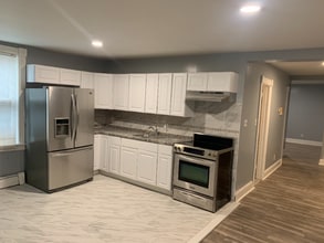 314 W State St in Trenton, NJ - Building Photo - Building Photo