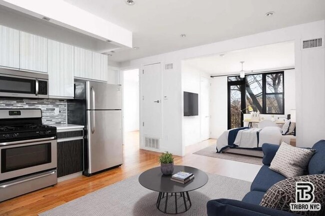 property at 34-59-59 Vernon Blvd