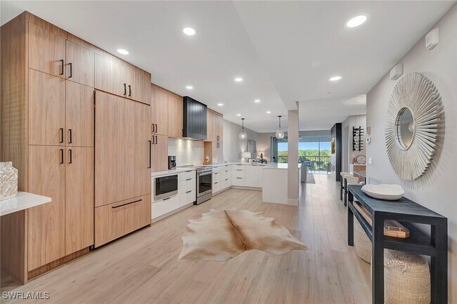 7671 Pebble Creek Cir