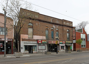 East Village Leslieville in Toronto, ON - Building Photo - Building Photo