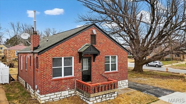 3815 Bayless Ave in St. Louis, MO - Foto de edificio - Building Photo