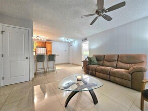 701 Lyons Rd in Coconut Creek, FL - Building Photo - Building Photo