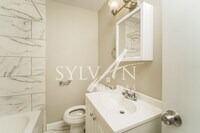 1925 Grinnalds Ave photo'