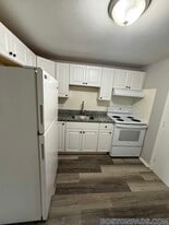 25 Hamilton Ave in Lynn, MA - Building Photo