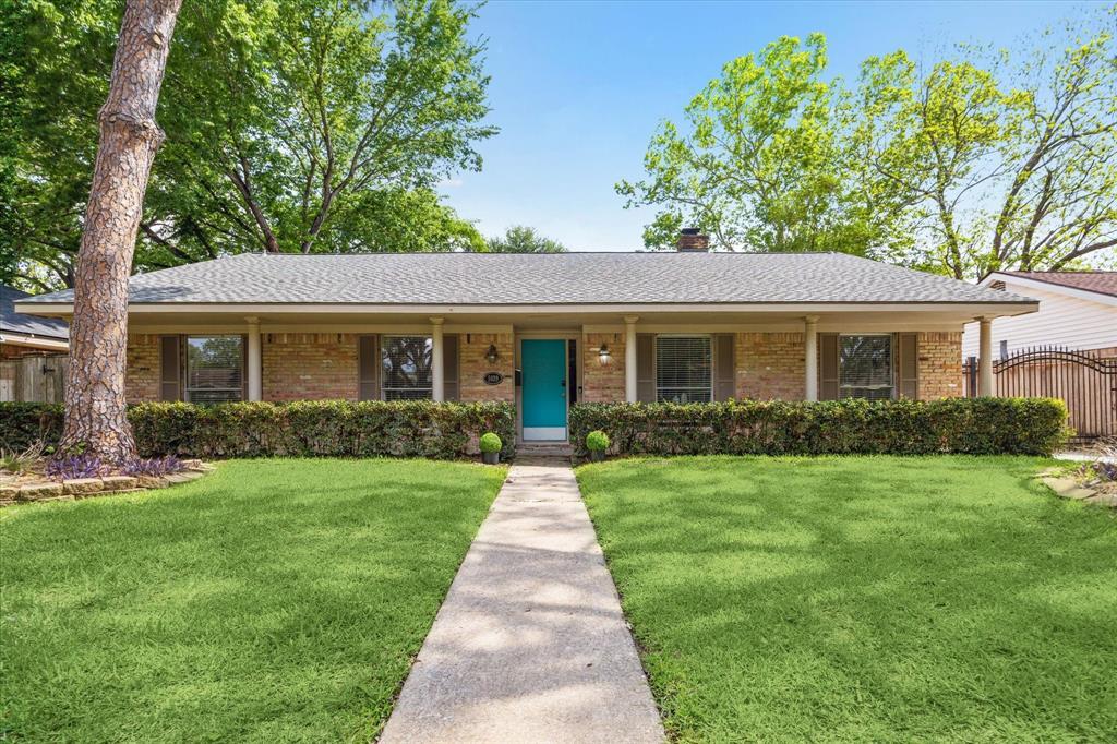 5939 Rutherglenn Dr in Houston, TX - Building Photo