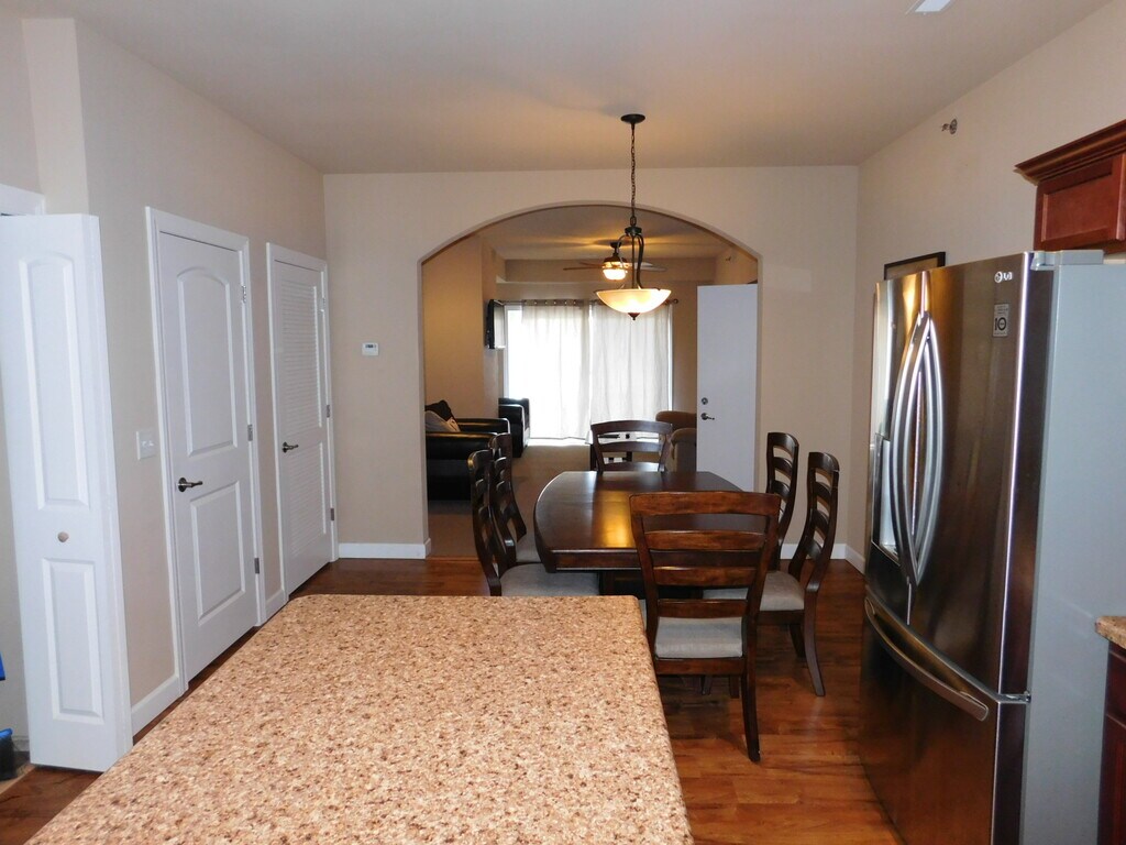 143 Outback Pass Rentals in Sunrise Beach, MO