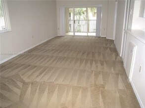 19211 Glenmoor Dr in West Palm Beach, FL - Building Photo - Building Photo