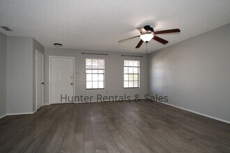 2108 Continental Dr in Killeen, TX - Building Photo - Building Photo