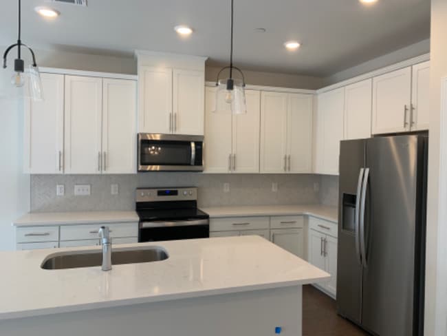 204 Douglas Bend Rd in Gallatin, TN - Building Photo - Building Photo