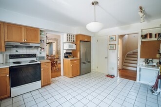 1000 Sawyer Rd in Cape Elizabeth, ME - Building Photo - Building Photo